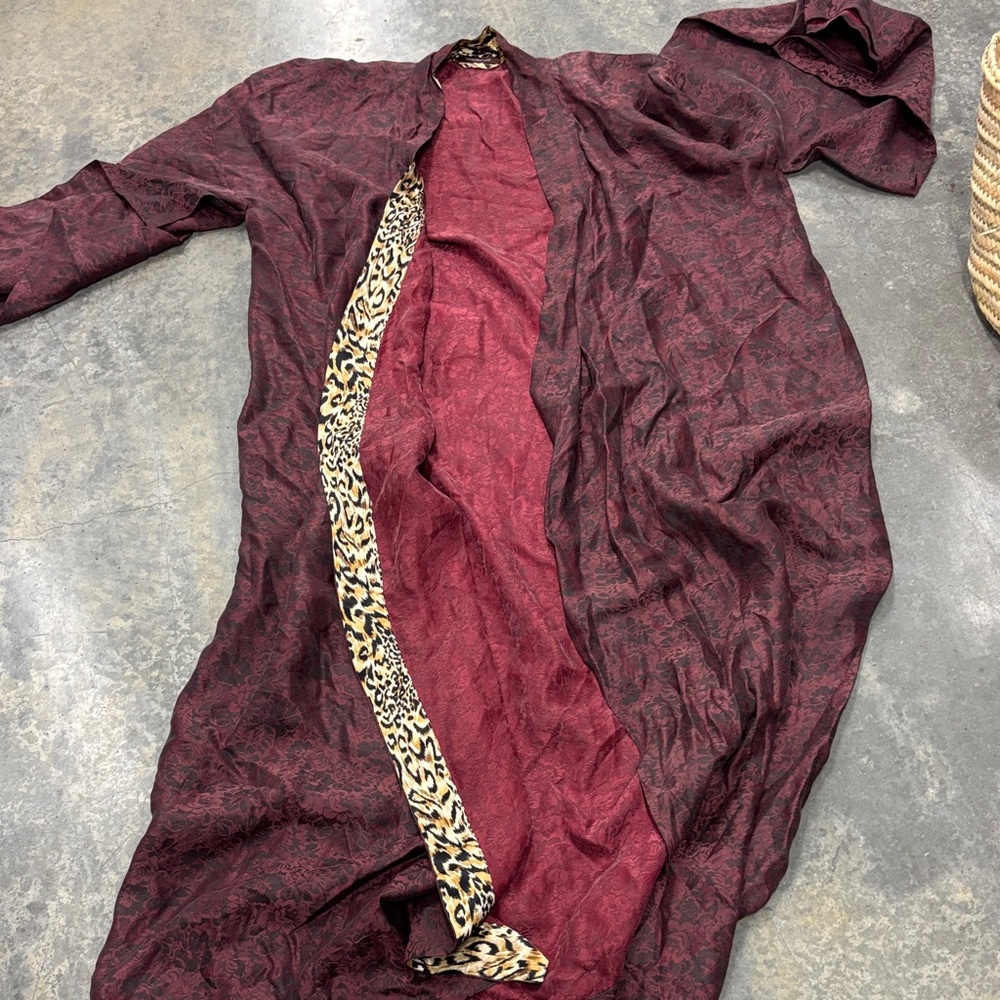 Human nature silk kimono robe